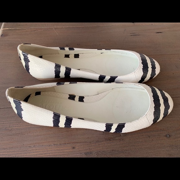 Alexander McQueen women exotic python flats NWOT - Picture 3 of 5